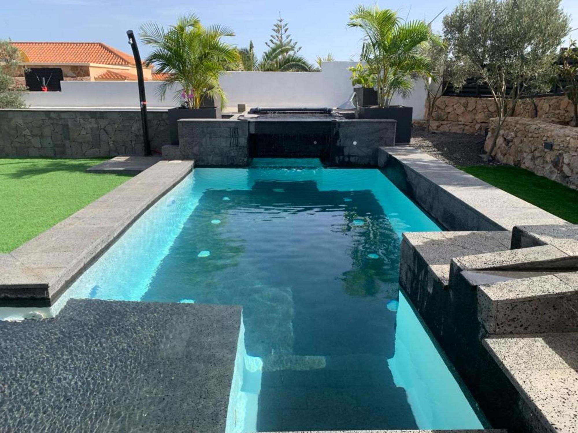 Laian Villa Triquivijate ภายนอก รูปภาพ